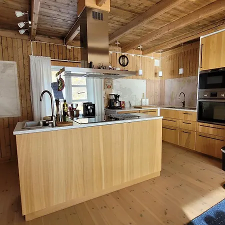 Solodden, Authentic Rorbu In Lofoten * Sennesvik