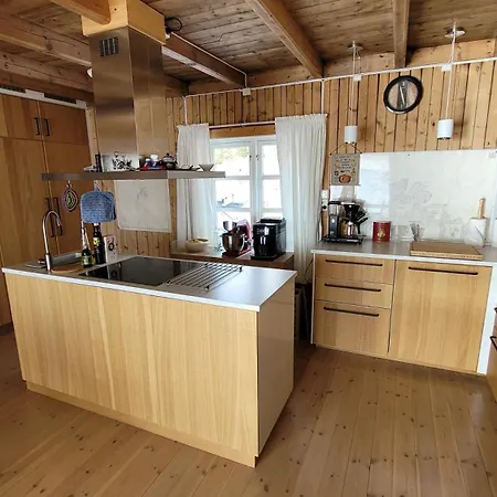 Solodden, Authentic Rorbu In Lofoten Holiday home Sennesvik